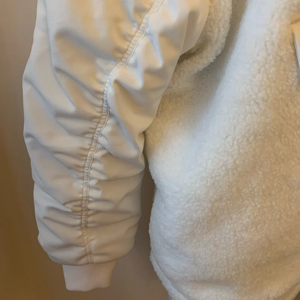 Brand New with tags Adidas x Ivy Park Originals heavy coat. - Picture 2 of 10